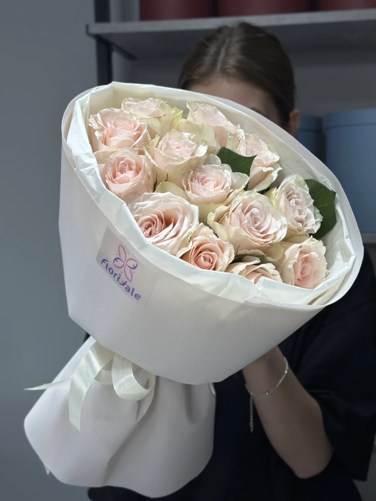 Букет роз Розелль: нежность в букете